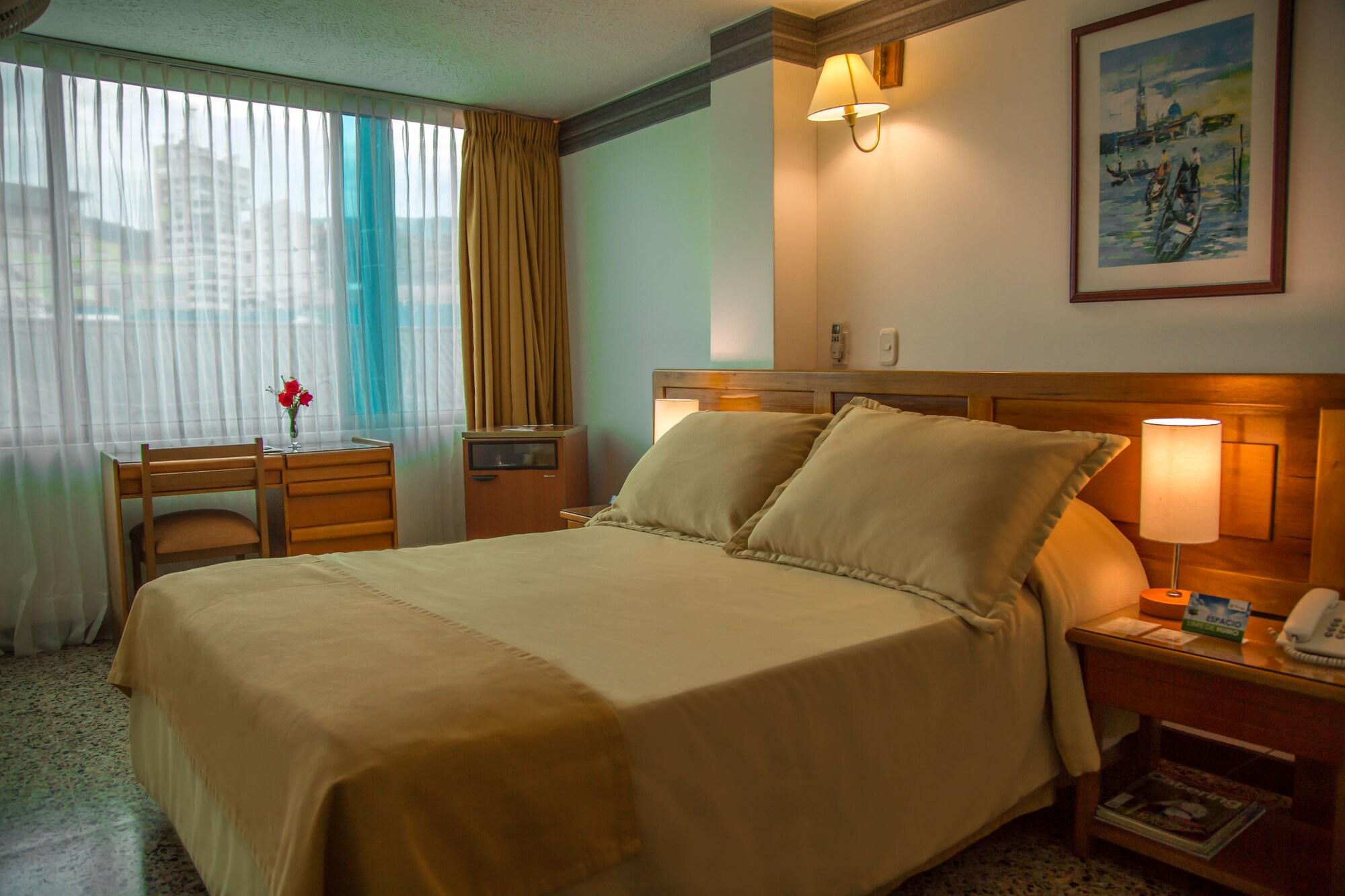 Hotel Villavicencio Plaza ภายนอก รูปภาพ