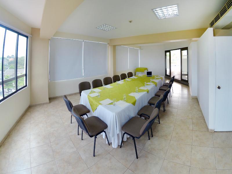 Hotel Villavicencio Plaza ภายนอก รูปภาพ