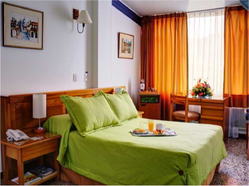 Hotel Villavicencio Plaza ภายนอก รูปภาพ