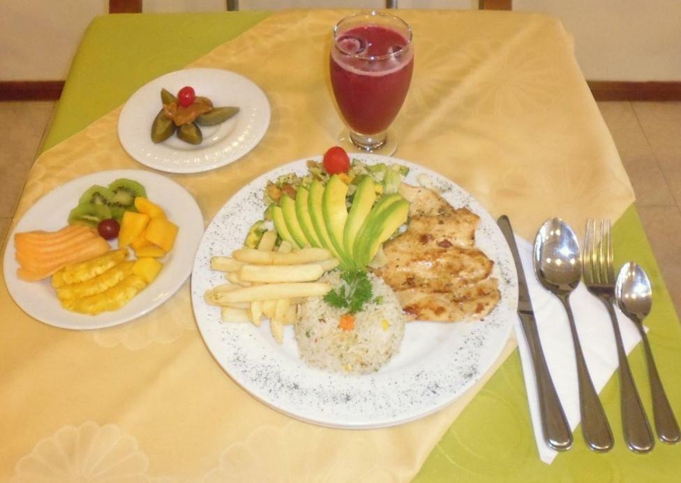 Hotel Villavicencio Plaza ภายนอก รูปภาพ