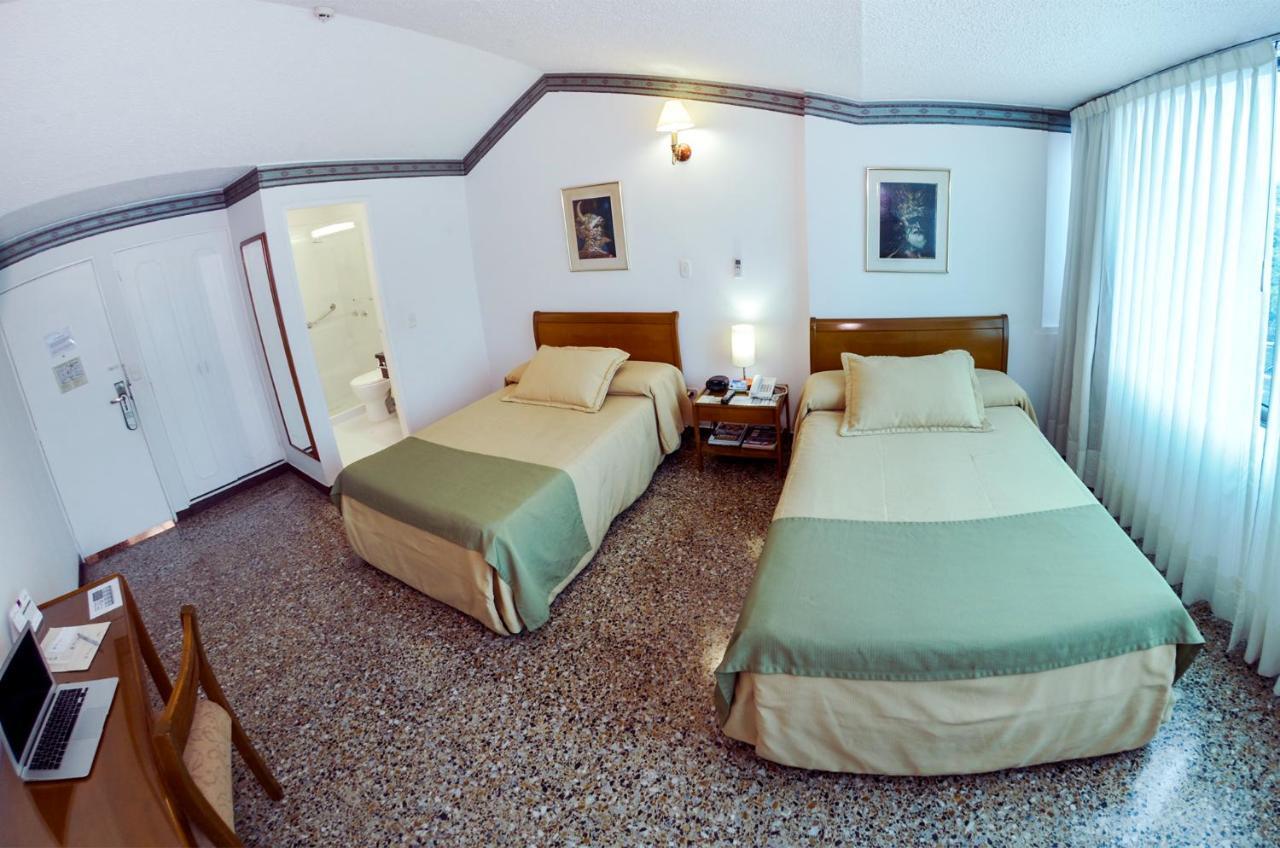 Hotel Villavicencio Plaza ภายนอก รูปภาพ